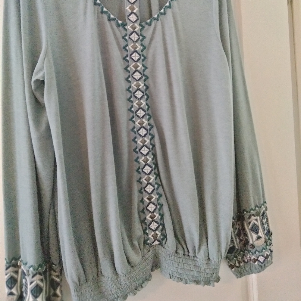 Women's blouse